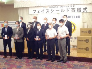 東京第一ホテルで行われた贈呈式